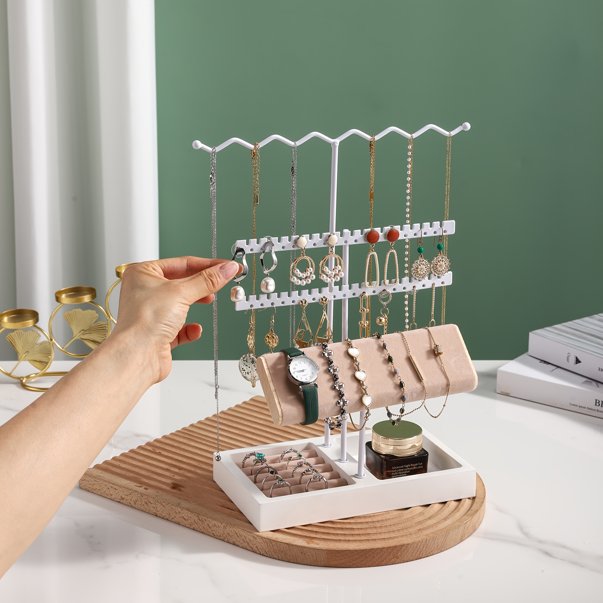 4-Layer Jewelry Storage Rack with Tray